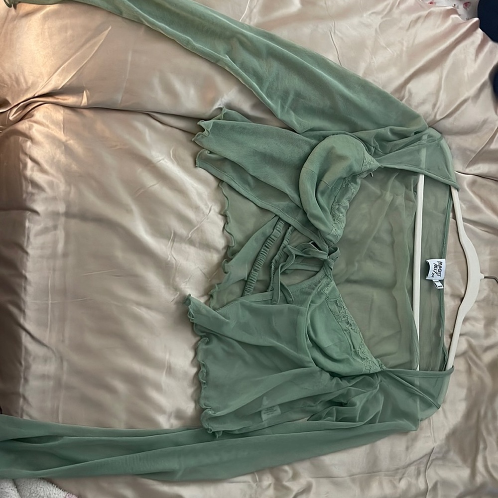 PRINCESS POLLY green mesh long sleeve top💚